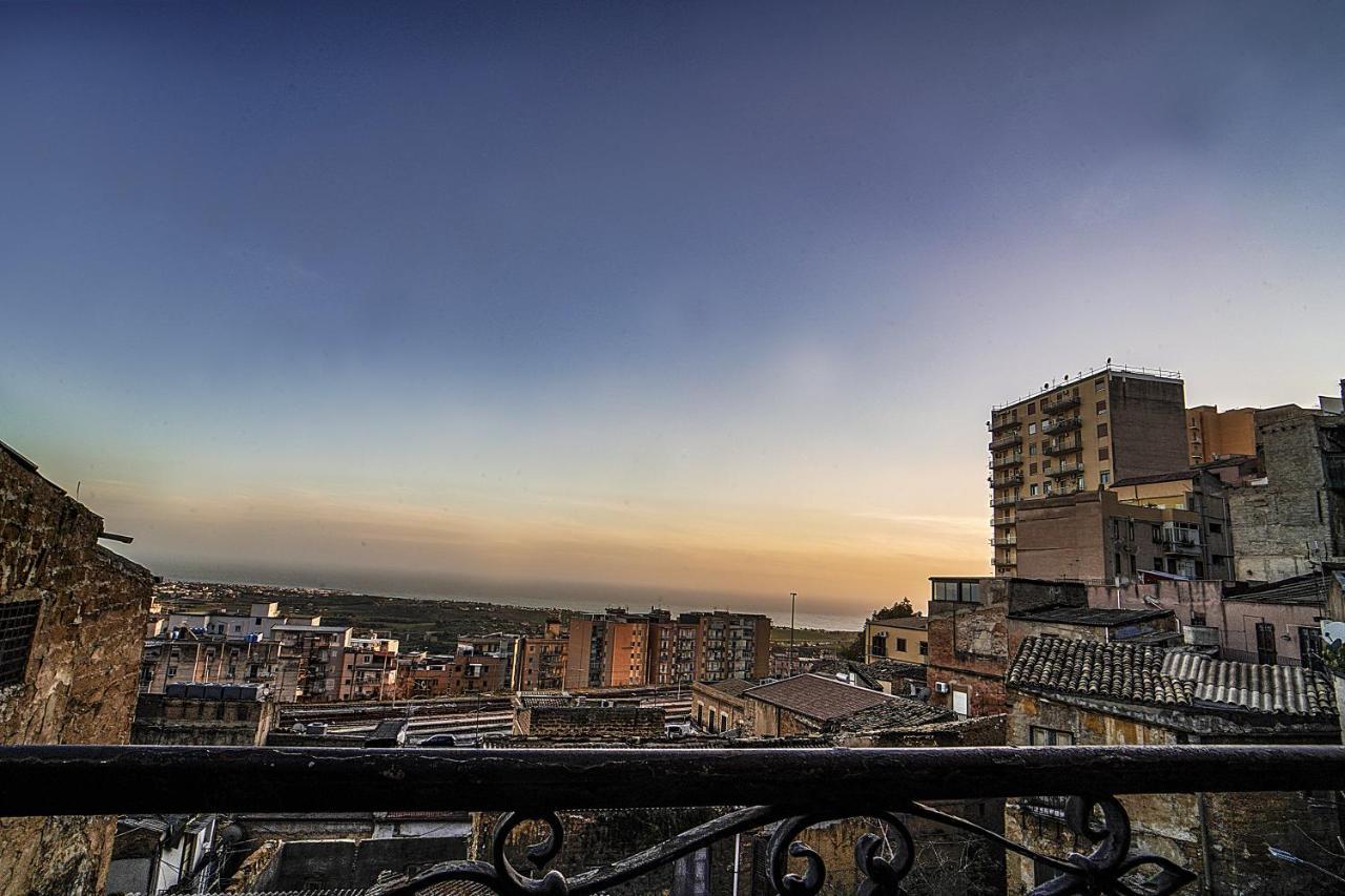 Casa Lerux Hotel Агридженто Екстериор снимка
