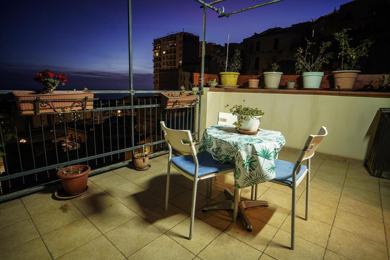 Casa Lerux Hotel Агридженто Екстериор снимка